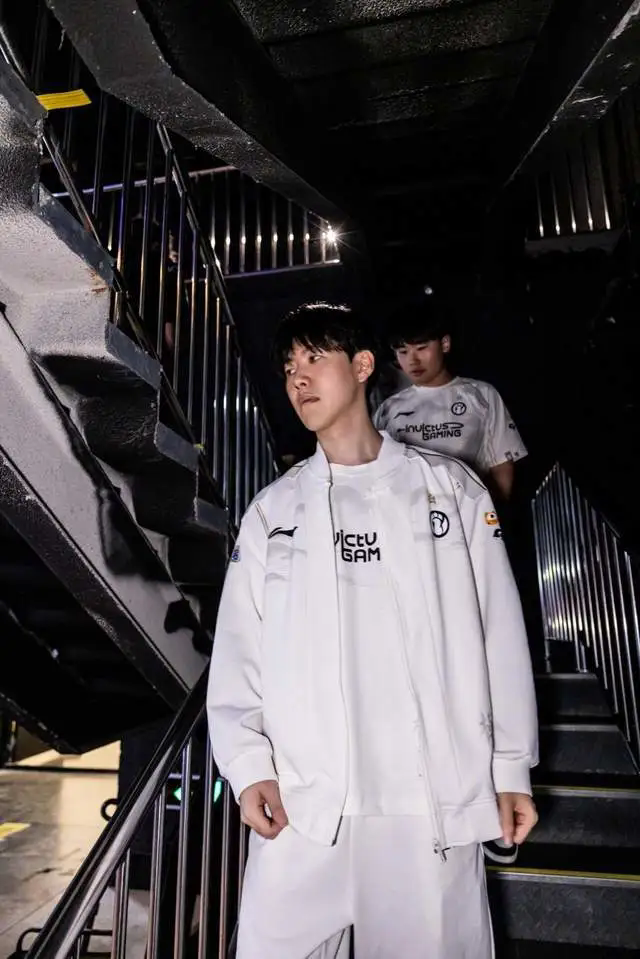 炫神被剥夺二路权限Theshy黑称事态升级